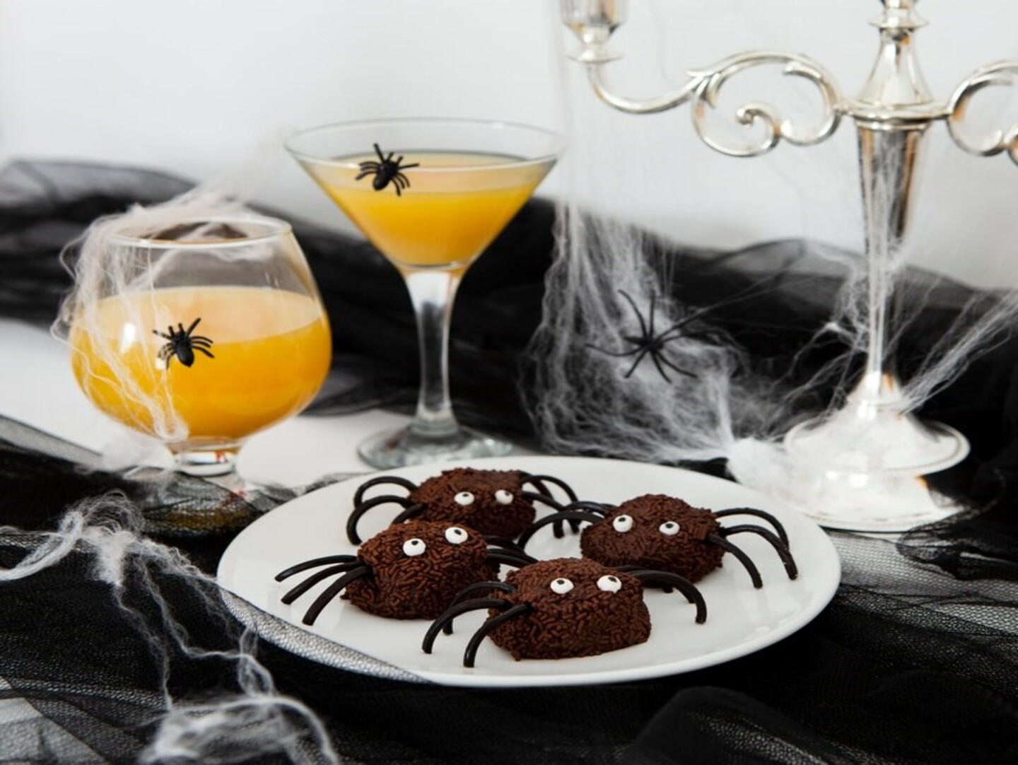 Chocolate spiders
